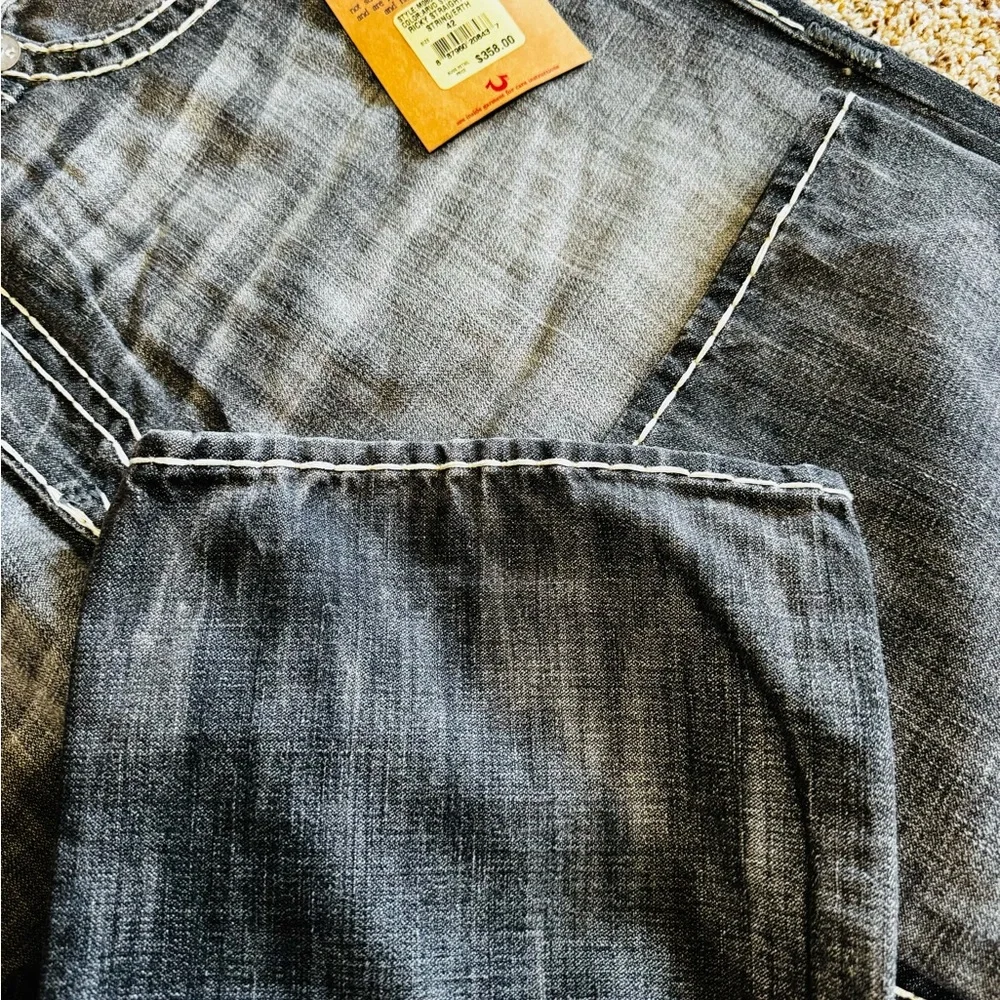 MENS TRUE RELIGION JEANS